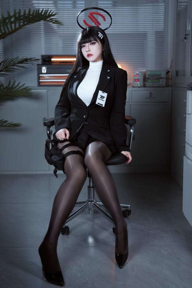 半半子 - 碧蓝档案 调月莉音 [60P8V-477M] 1 (7).jpg